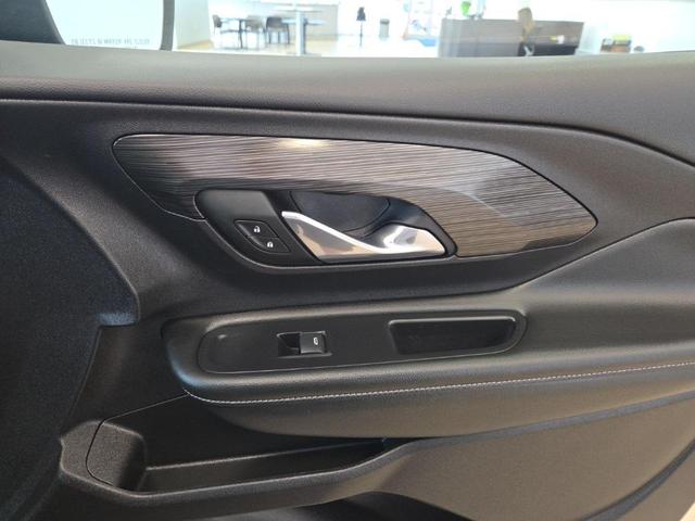 Photo of 2024 Ebony Twilight Metallic GMC Terrain