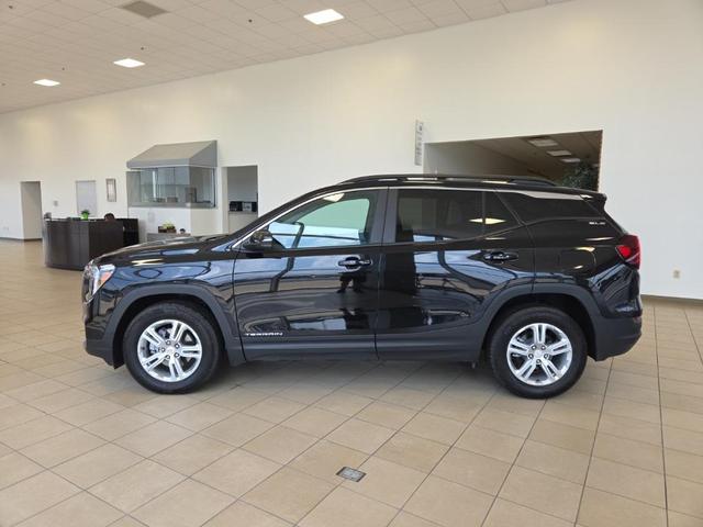 Photo of 2024 Ebony Twilight Metallic GMC Terrain
