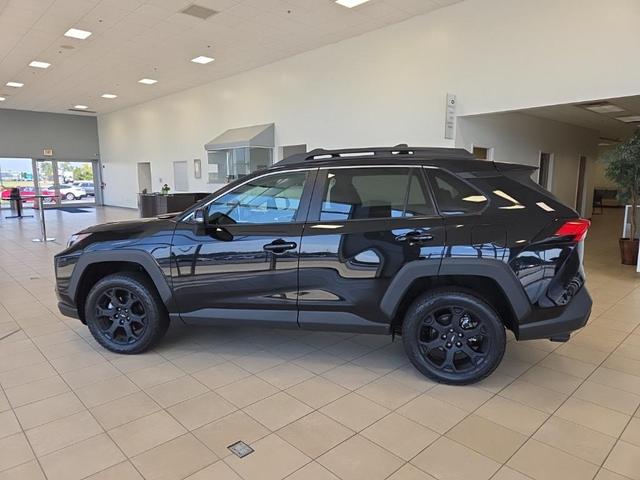 Photo of 2022 Midnight Black Metallic Toyota RAV4