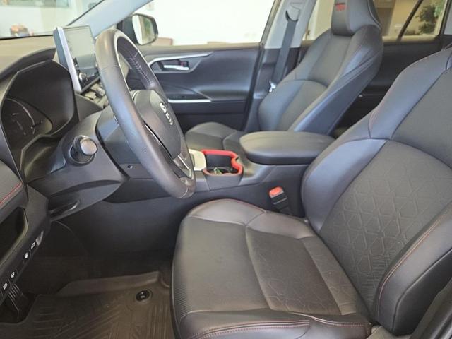Photo of 2022 Midnight Black Metallic Toyota RAV4