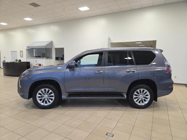 Photo of 2021 Gray Lexus GX 460