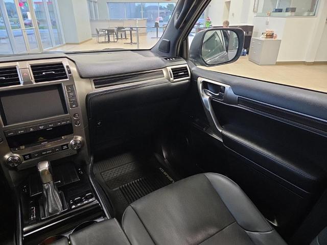 Photo of 2021 Gray Lexus GX 460
