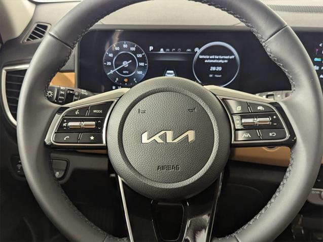 Photo of 2025 Snow White Pearl Kia Seltos