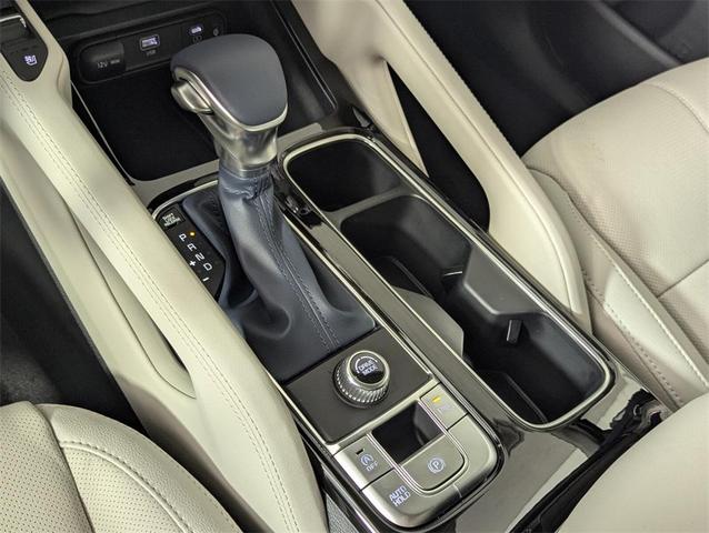 Photo of 2025 Ebony Black Kia Telluride
