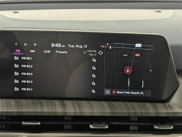 Photo of 2025 Ebony Black Kia Telluride