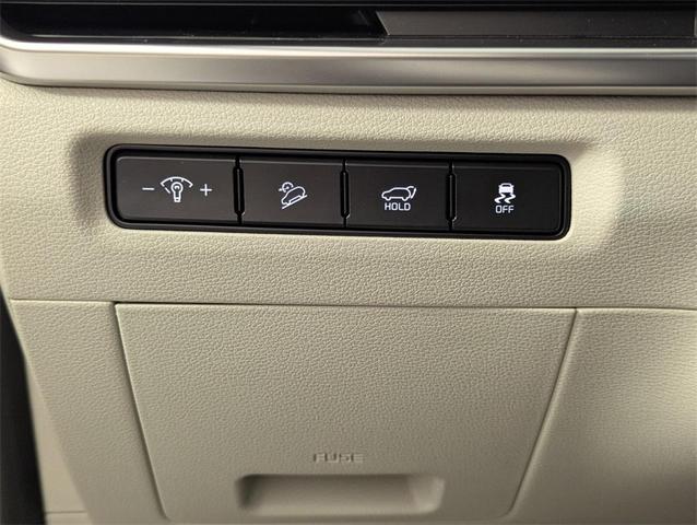 Photo of 2025 Ebony Black Kia Telluride