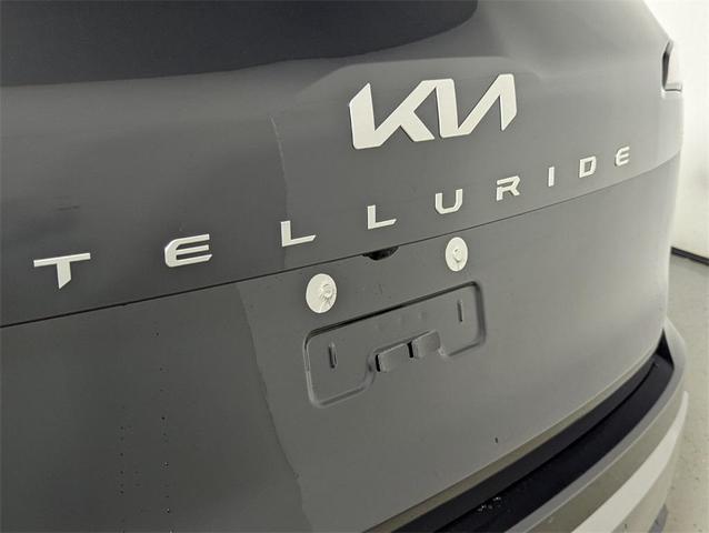 Photo of 2025 Ebony Black Kia Telluride