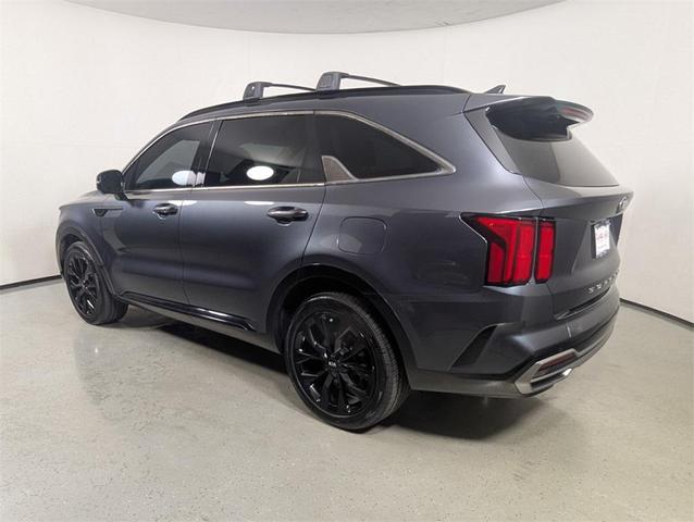 Photo of 2021 Gravity Grey Kia Sorento
