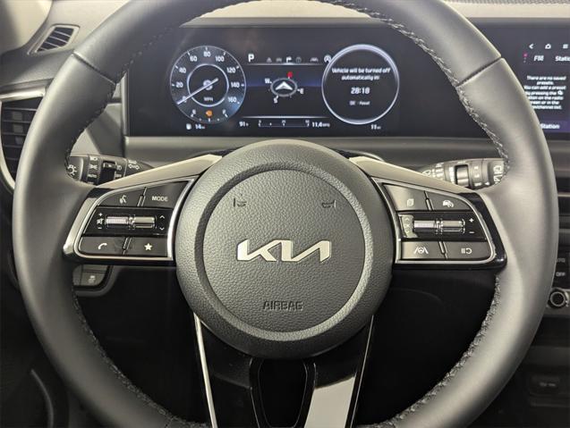 Photo of 2025 Gray Kia Seltos