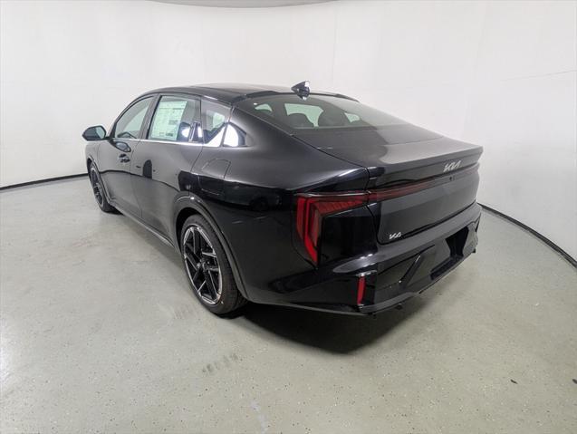 Photo of 2025 Aurora Black Pearl Kia K4