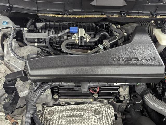 Photo of 2020 Brilliant Silver Metallic Nissan Rogue