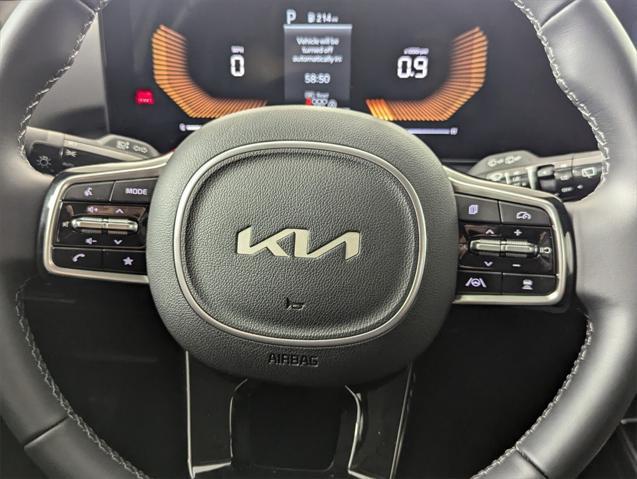 Photo of 2025 Glacial White Pearl Kia Sorento