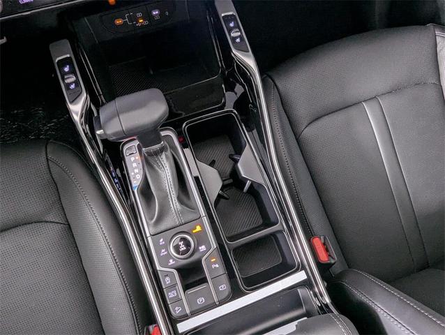 Photo of 2025 Jungle Green Kia Sorento