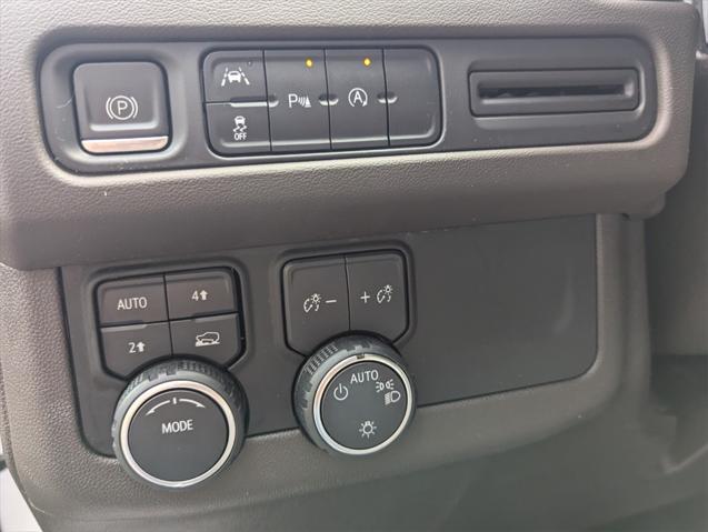 Photo of 2023 Summit White Chevrolet Suburban