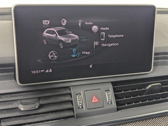 Photo of 2019 Glacier White Audi SQ5