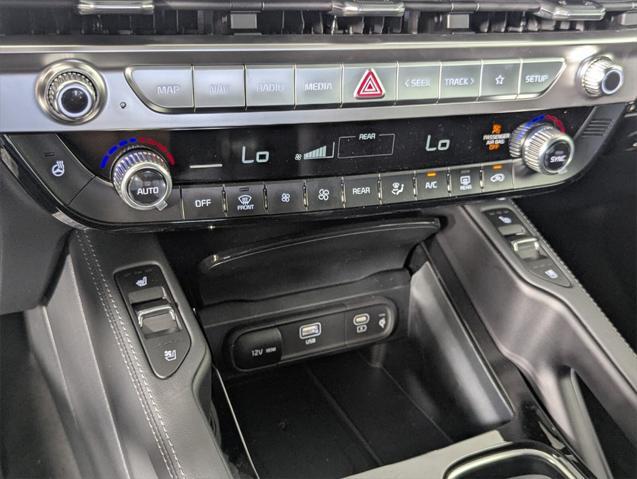 Photo of 2025 Ebony Black Kia Telluride