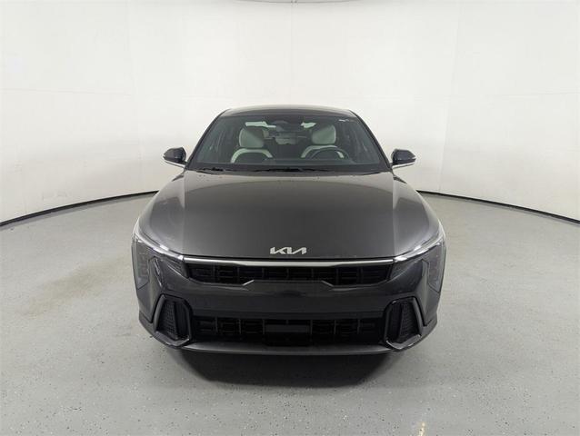 Photo of 2025 Gray Kia K4