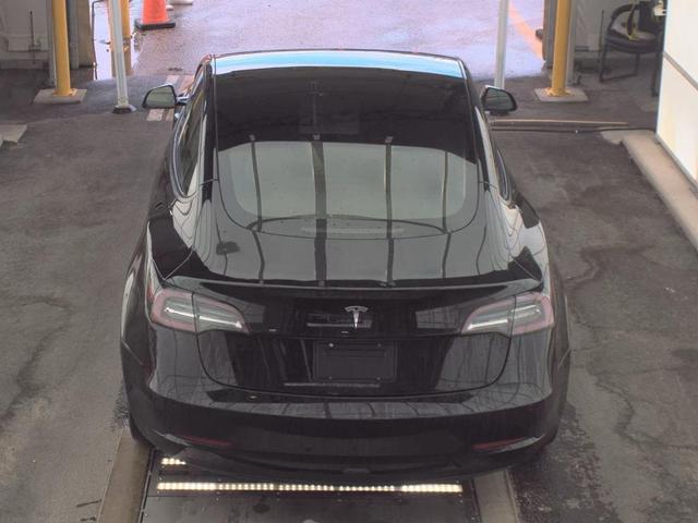 Photo of 2022 Solid Black Tesla Model 3