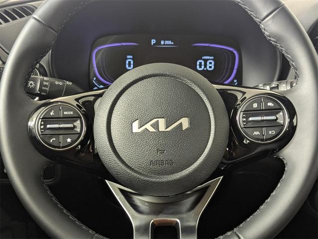 Photo of 2025 Clear White/Black Roof Kia Soul