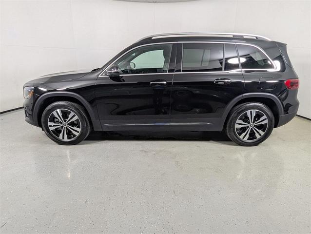 Photo of 2025 Black Mercedes-Benz GLB 250