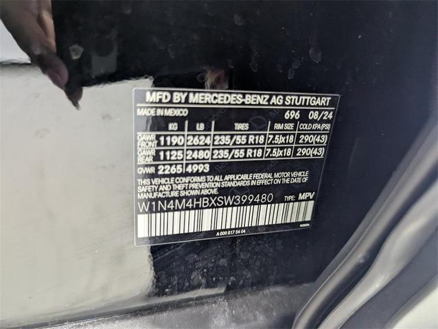 Photo of 2025 Black Mercedes-Benz GLB 250