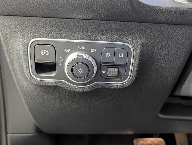 Photo of 2025 Black Mercedes-Benz GLB 250