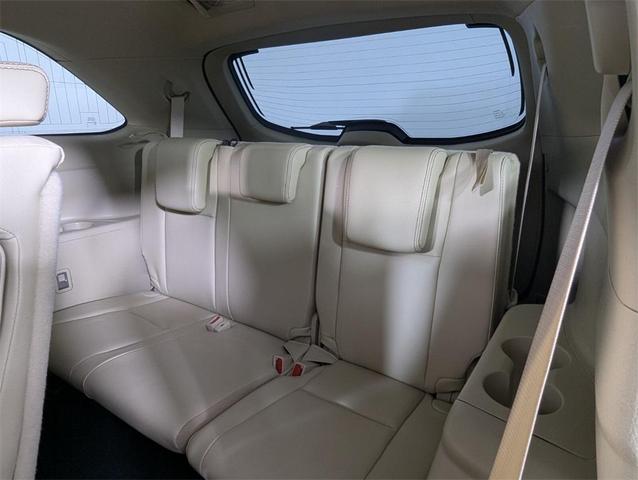 Photo of 2017 Toasted Walnut Pearl Toyota Highlander