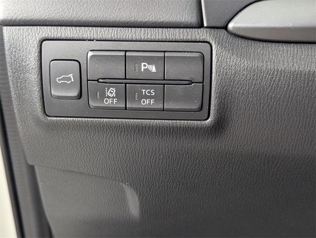 Photo of 2018 Snowflake White Pearl Mica Mazda CX-9
