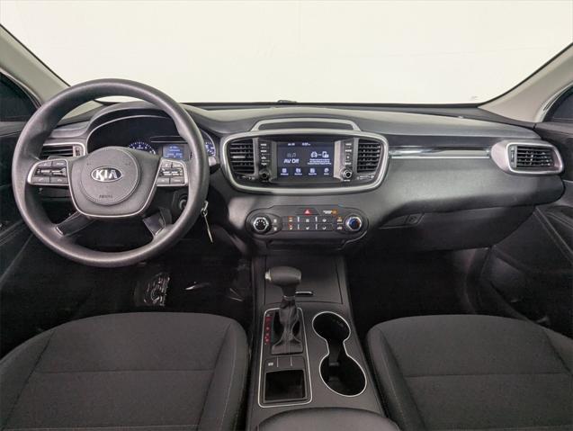 Photo of 2020 Everlasting Silver Kia Sorento