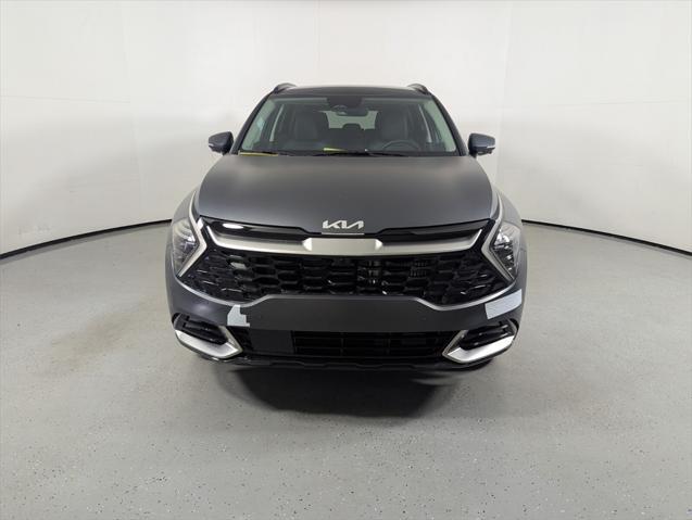 Photo of 2025 Shadow Matte Gray Kia Sportage Hybrid