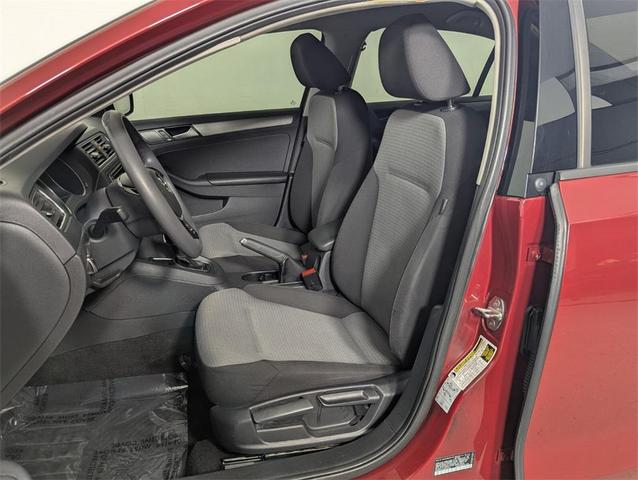 Photo of 2018 Cardinal Red Metallic Volkswagen Jetta