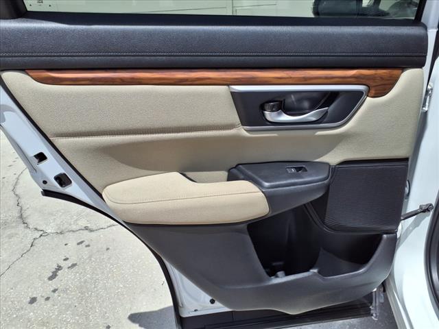 Photo of 2022 Platinum White Pearl Honda CR-V