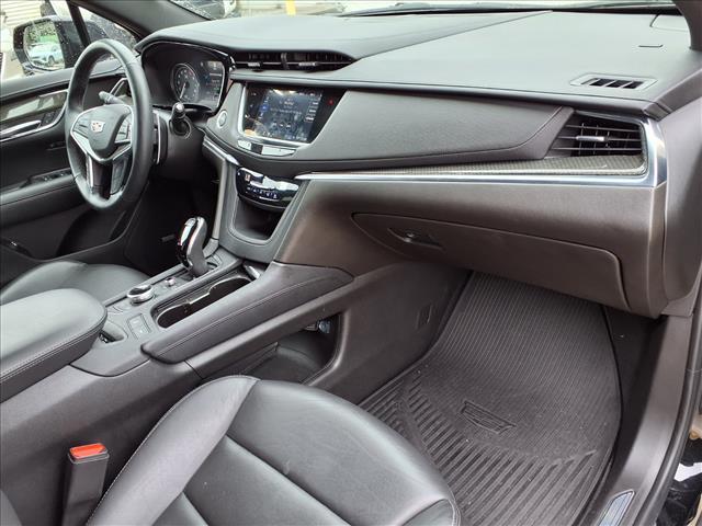 Photo of 2022 Stellar Black Metallic Cadillac XT5