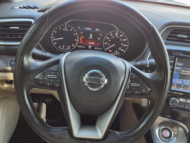 Photo of 2017 Super Black Nissan Maxima