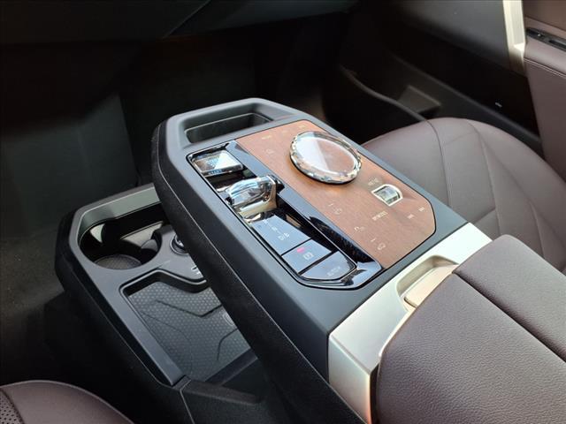 Photo of 2023 Dark Graphite Metallic BMW iX