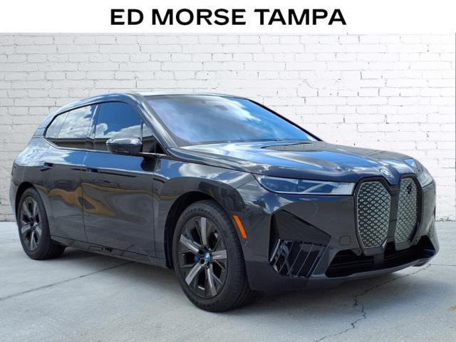 Photo of 2023 Dark Graphite Metallic BMW iX
