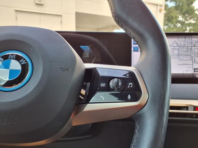 Photo of 2023 Dark Graphite Metallic BMW iX