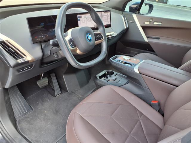 Photo of 2023 Dark Graphite Metallic BMW iX