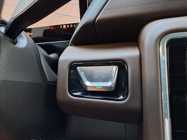 Photo of 2025 White Frost Tricoat GMC Yukon