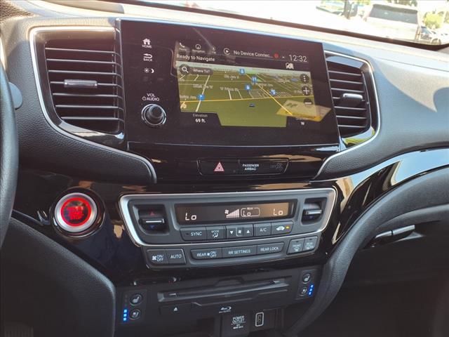 Photo of 2022 Crystal Black Pearl Honda Pilot