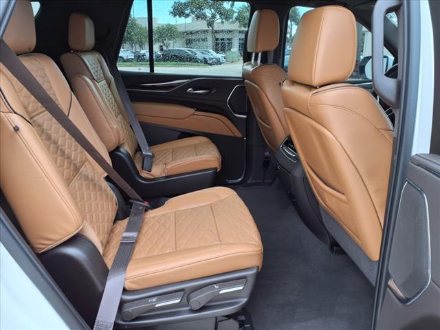 Photo of 2022 Crystal White Tricoat Cadillac Escalade