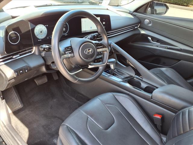 Photo of 2023 Onyx Black Hyundai ELANTRA