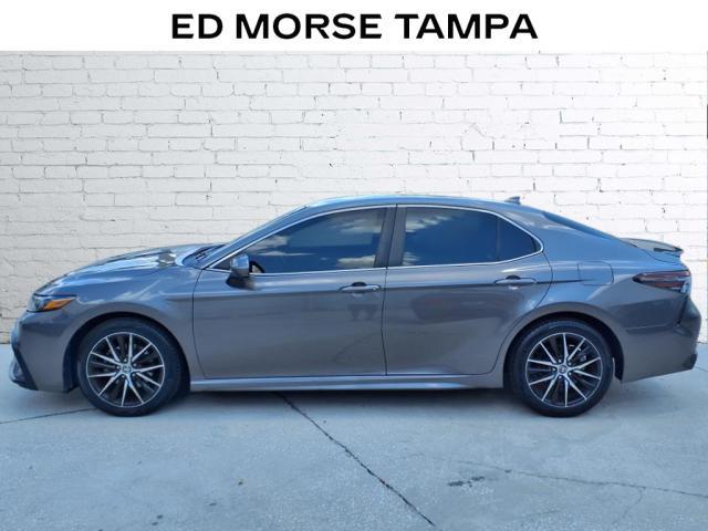 Photo of 2021 Predawn Gray Mica Toyota Camry