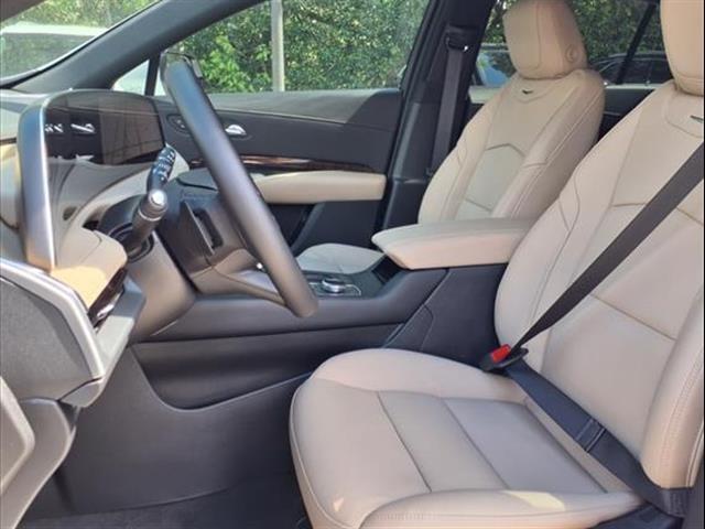 Photo of 2025 Midnight Sky Metallic Cadillac XT4