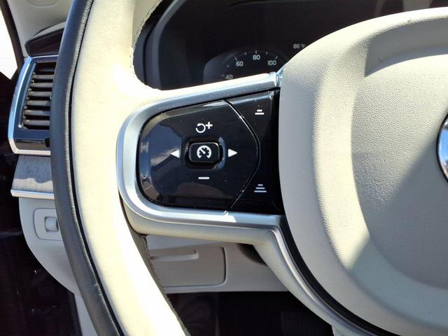 Photo of 2022 Denim Blue Metallic Volvo XC90