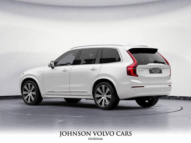 Photo of 2023 Crystal White Metallic Volvo XC90 Recharge Plug-In Hybrid