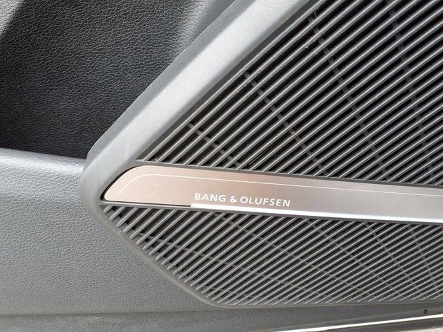 Photo of 2024 White Audi Q5