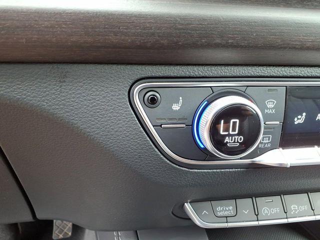 Photo of 2024 White Audi Q5