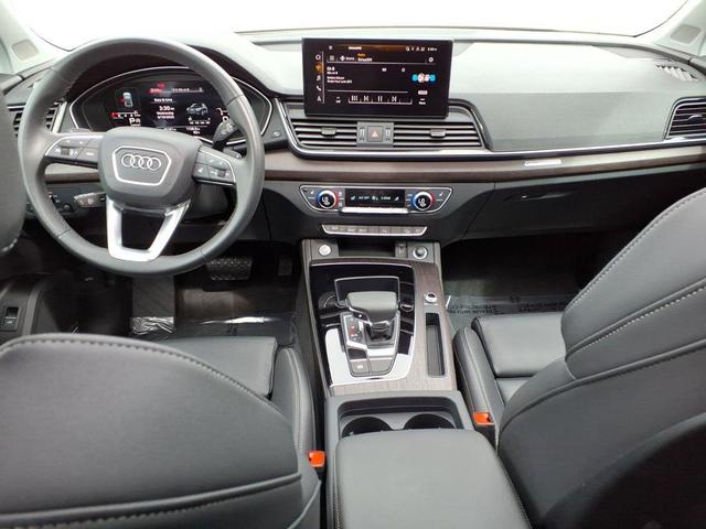 Photo of 2024 White Audi Q5