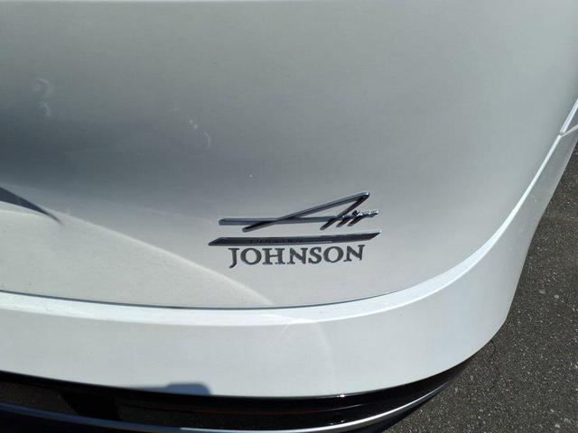 Photo of 2023 Stellar White Metallic Lucid Air